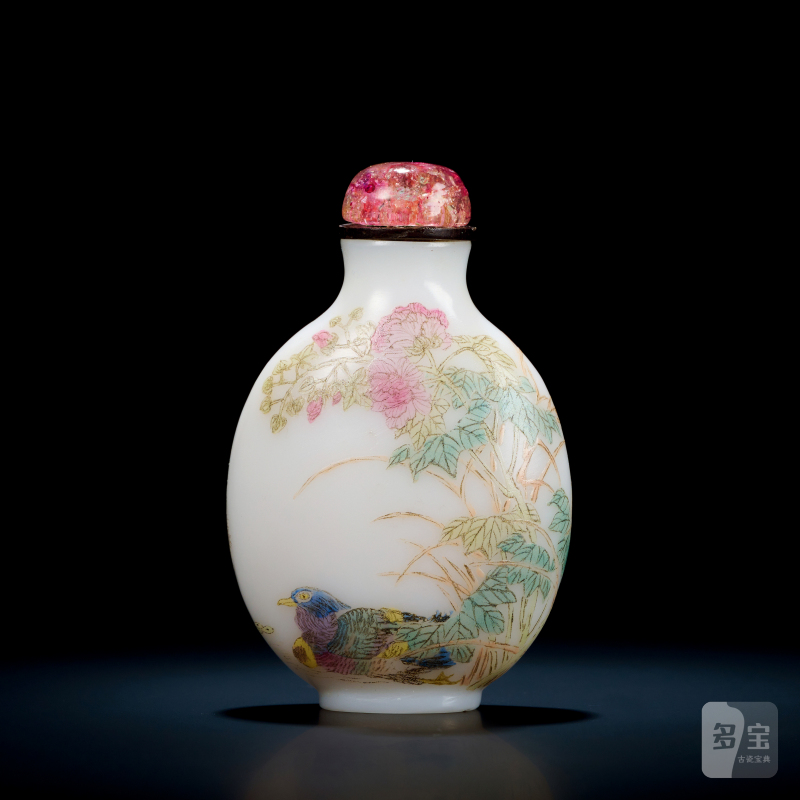 清 料胎画珐琅花卉游鸟图鼻烟壶